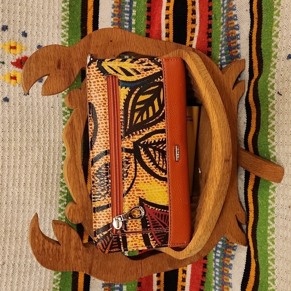 Relic by Fossil Vegan Leather Leaf Print Wallet EUC
